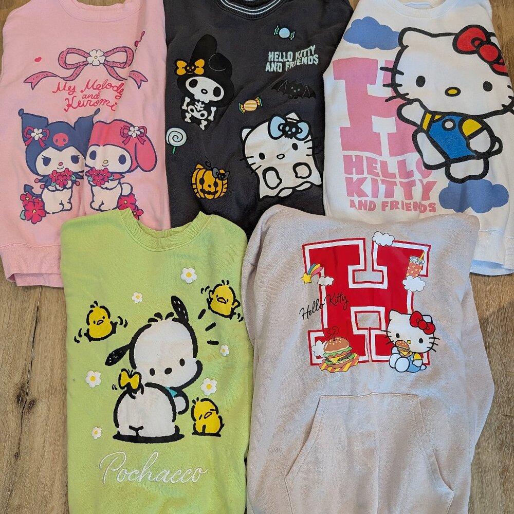Lot of 5 Sanrio Sweatshirts - Size XS